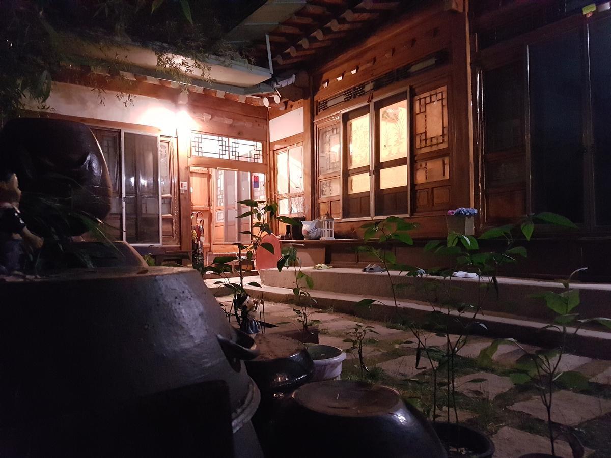 Gongsimga Hanok Guesthouse Сеул Екстериор снимка